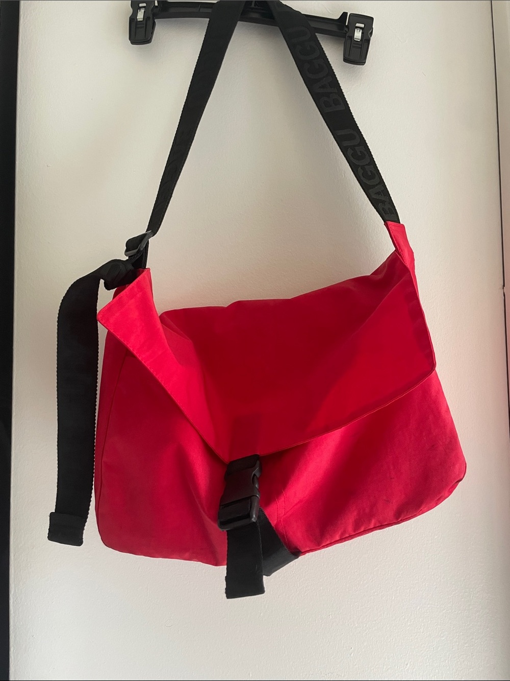 BAGGU Red Crossbody Messenger Bag with Black Strap